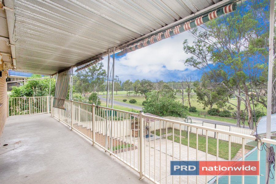 42 Coreen Avenue PENRITH 12