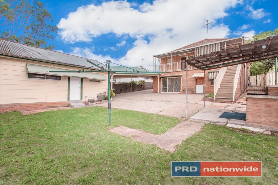 42 Coreen Avenue PENRITH 15