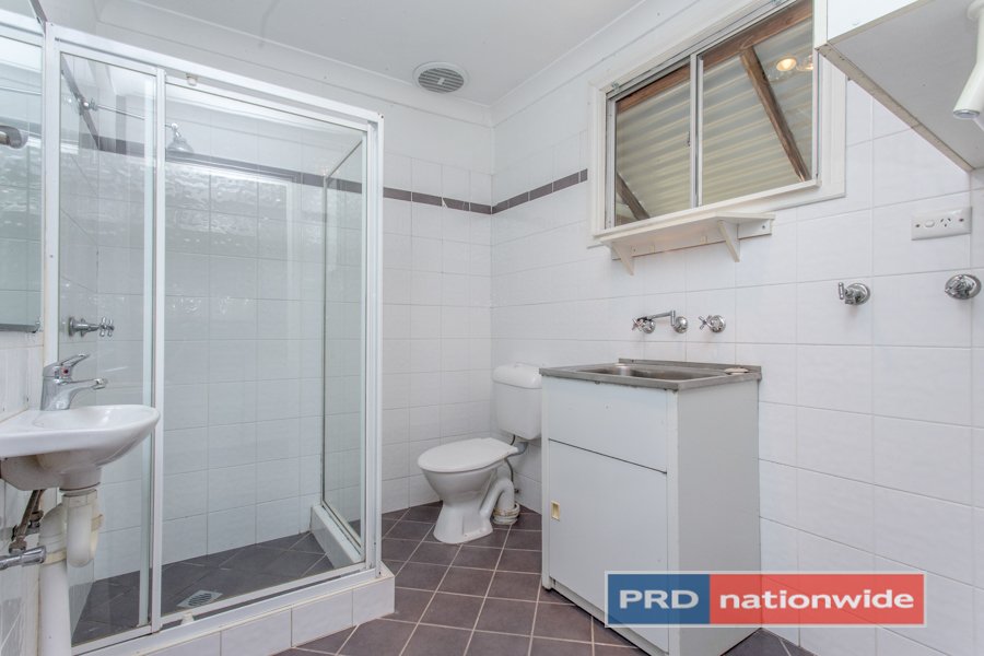 42 Coreen Avenue PENRITH 22