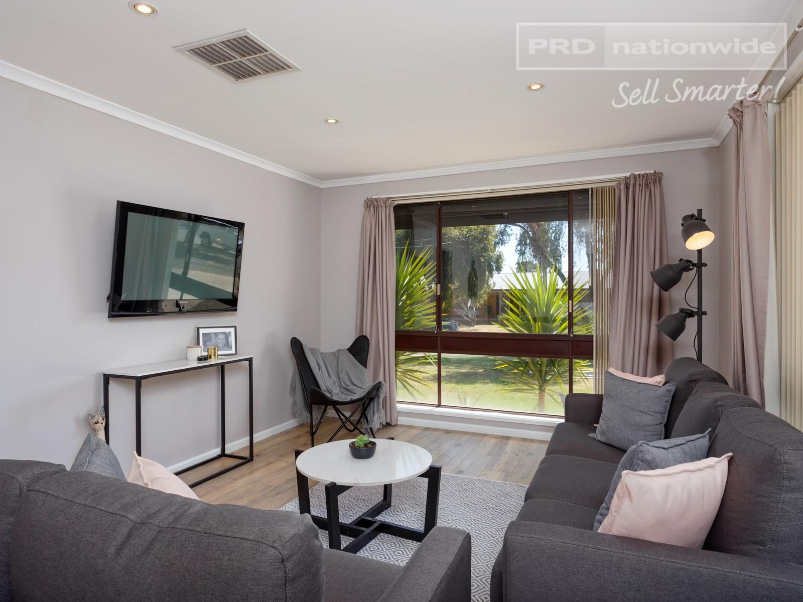42 Crawford Street FLOWERDALE 2