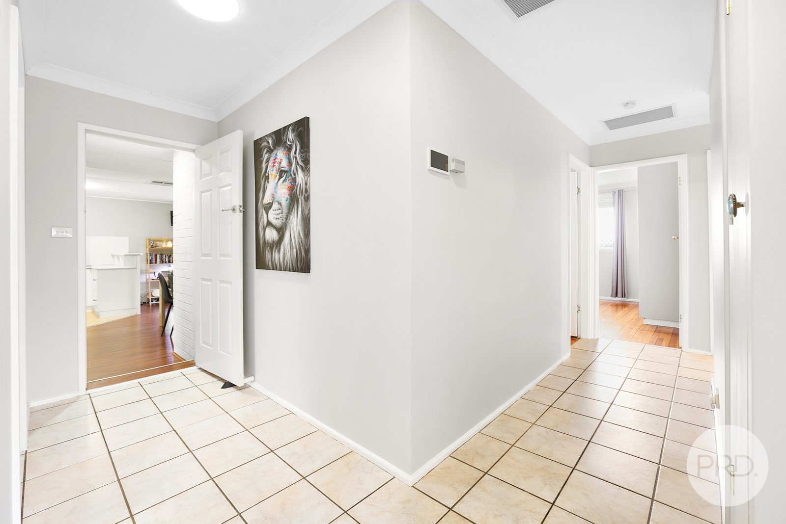 42 Cypress Street TAMWORTH 8