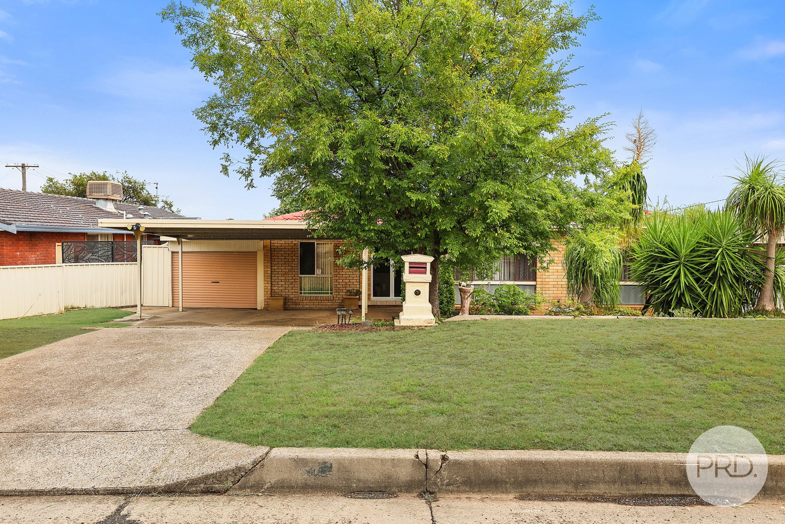 42 Cypress Street TAMWORTH 24