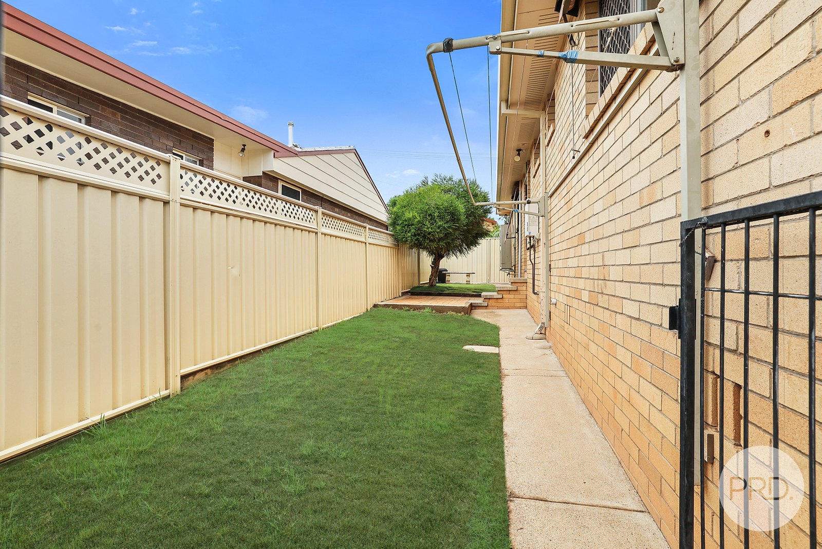 42 Cypress Street TAMWORTH 28