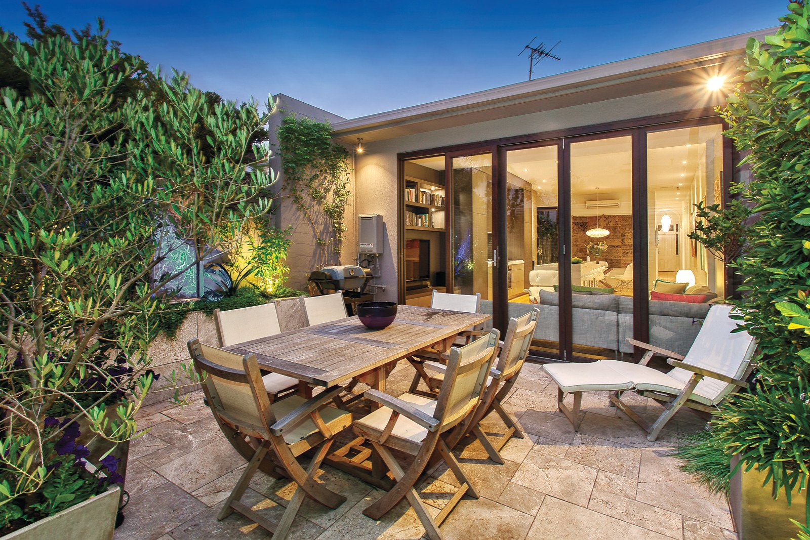 42 Danks Street, Albert Park, VIC