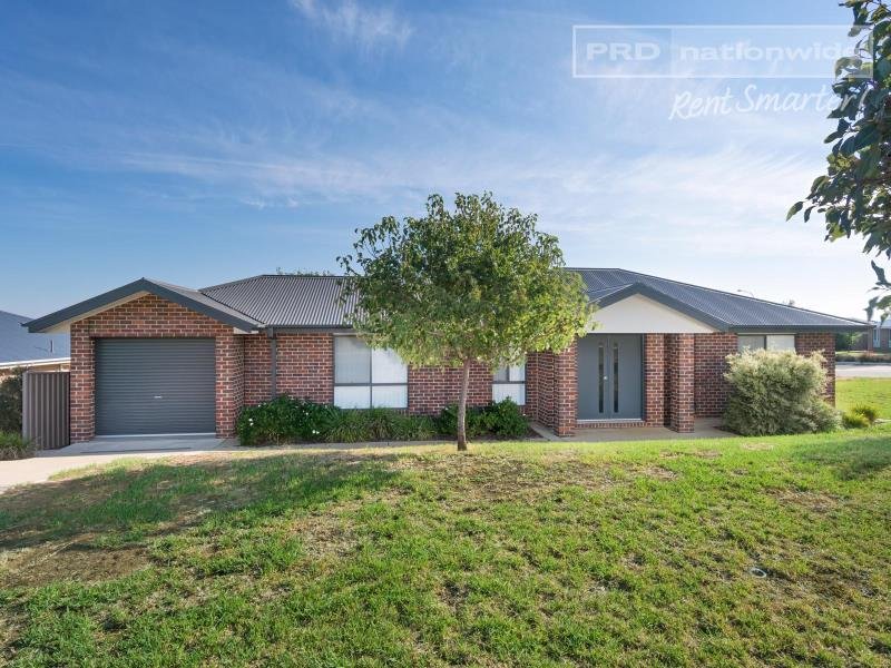 42 Deakin Avenue LLOYD 1