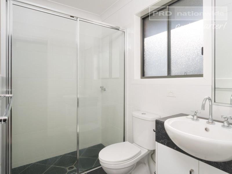 42 Deakin Avenue LLOYD 6