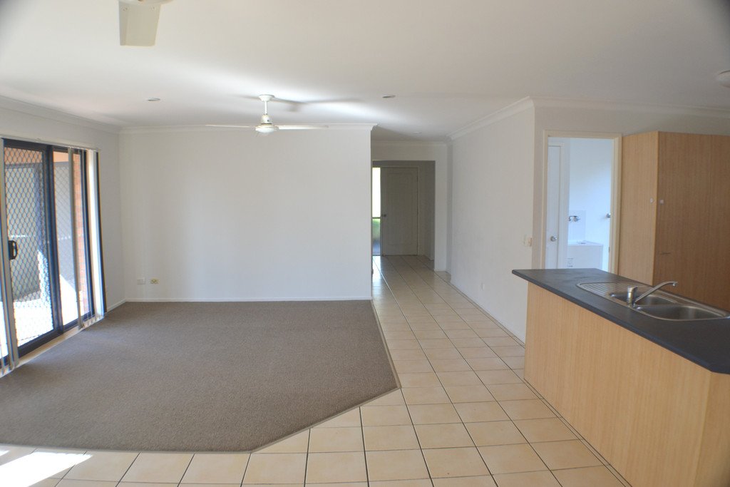 42 Denning Street BRACKEN RIDGE 2