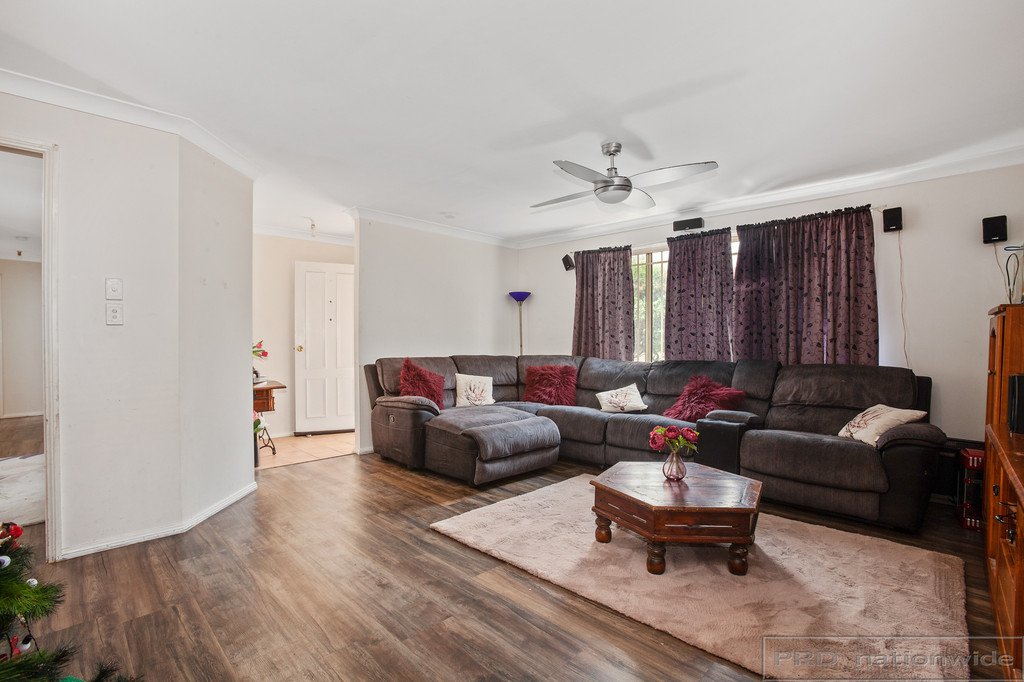 42 Denton Park Drive RUTHERFORD 4