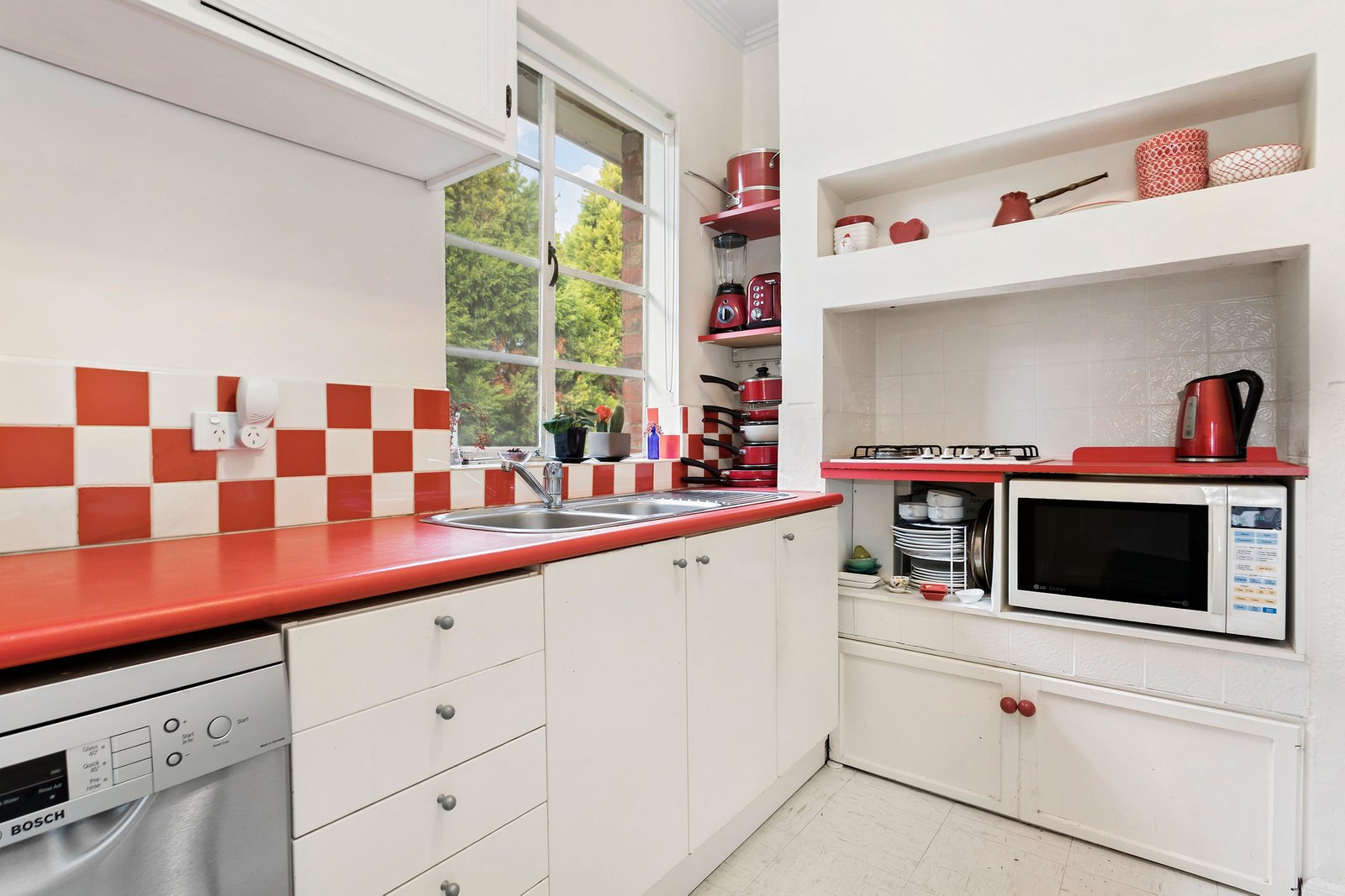 Real Estate and Property in 4/2 Dorgan Street, Caulfield North, VIC