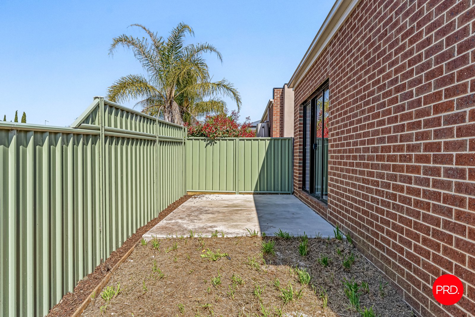 4/2 Eldridge Court KANGAROO FLAT 13