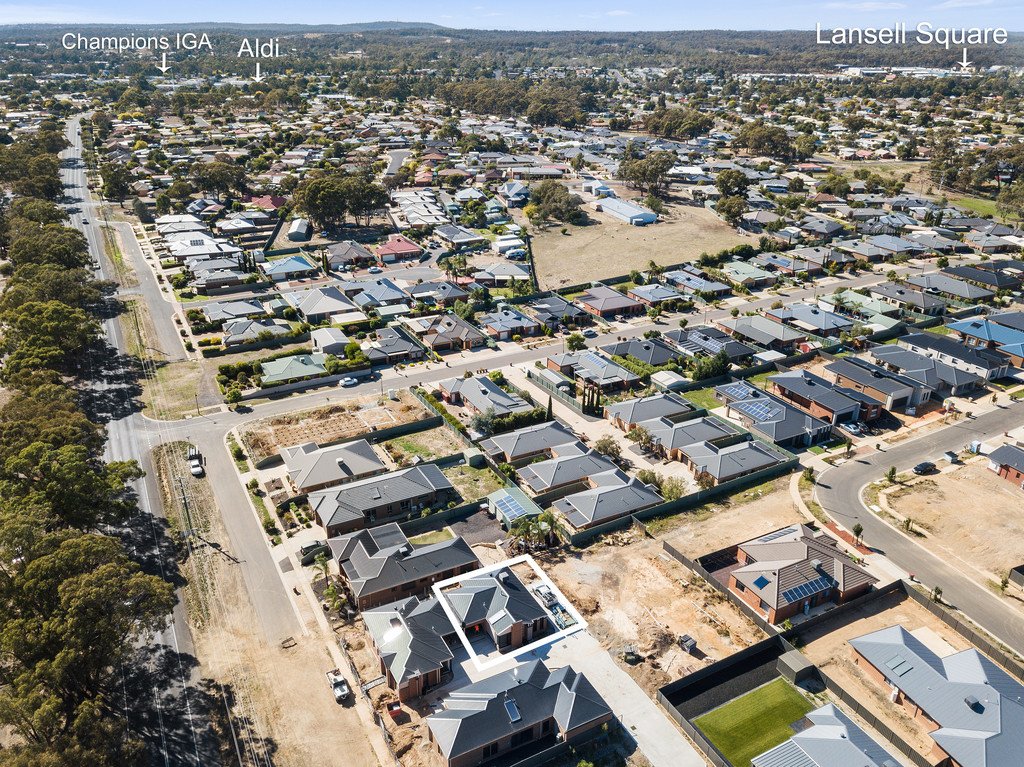 4/2 Eldridge Court KANGAROO FLAT 9
