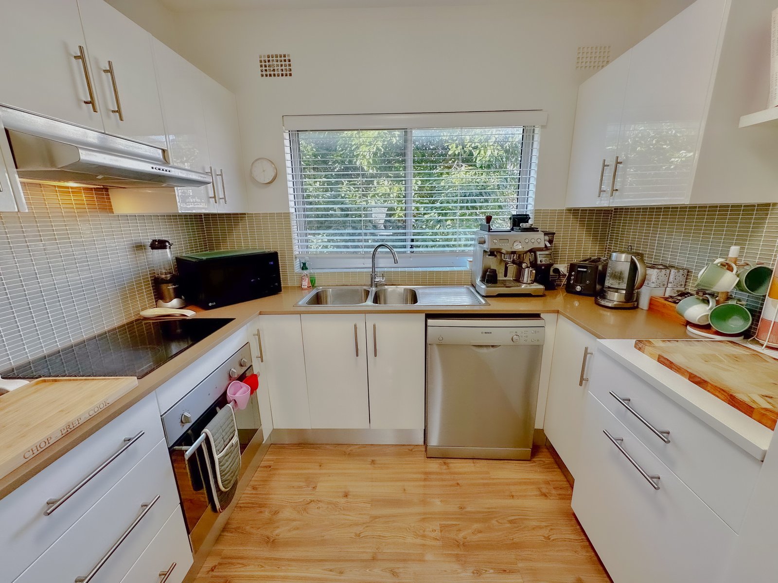 4/2 Elliot Place HILLSDALE 2