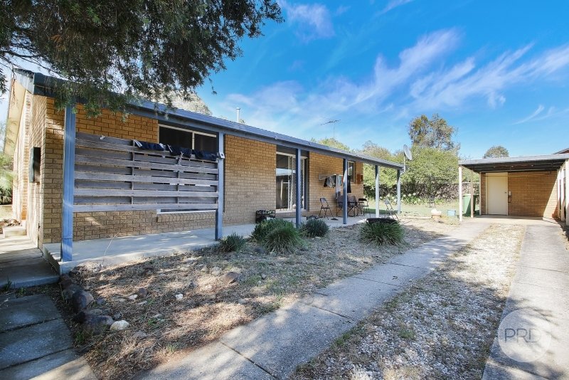 42 Feathertop Circuit THURGOONA 2