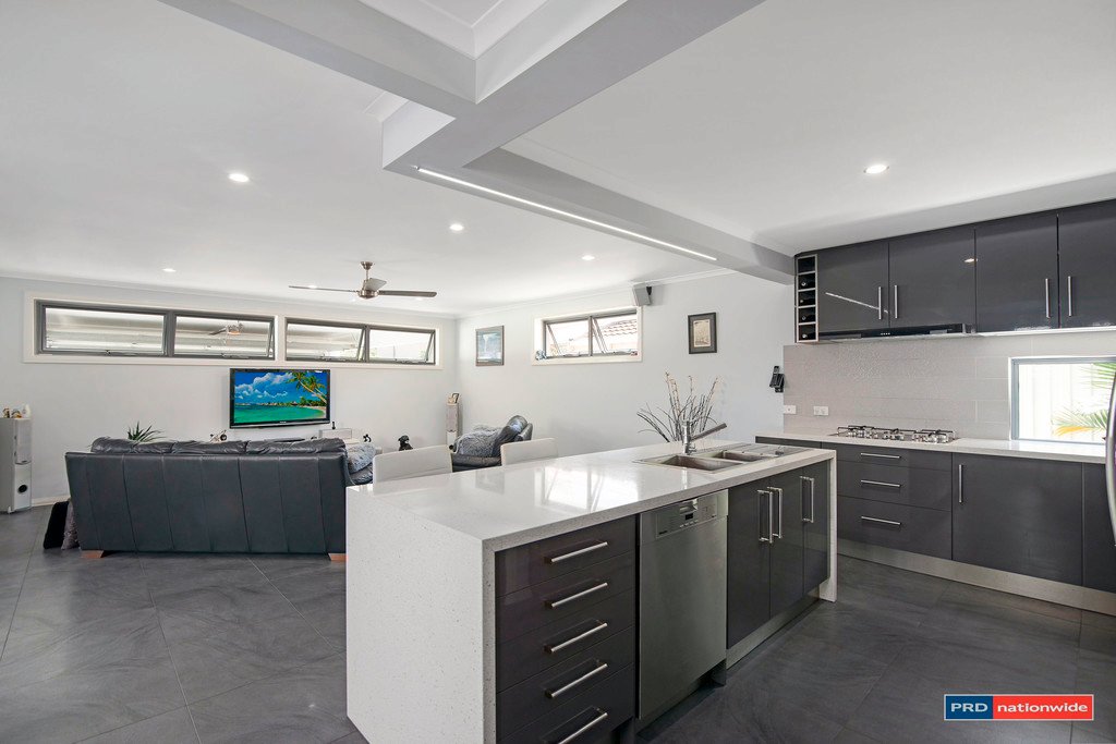 42 Fifteenth Avenue PALM BEACH 6
