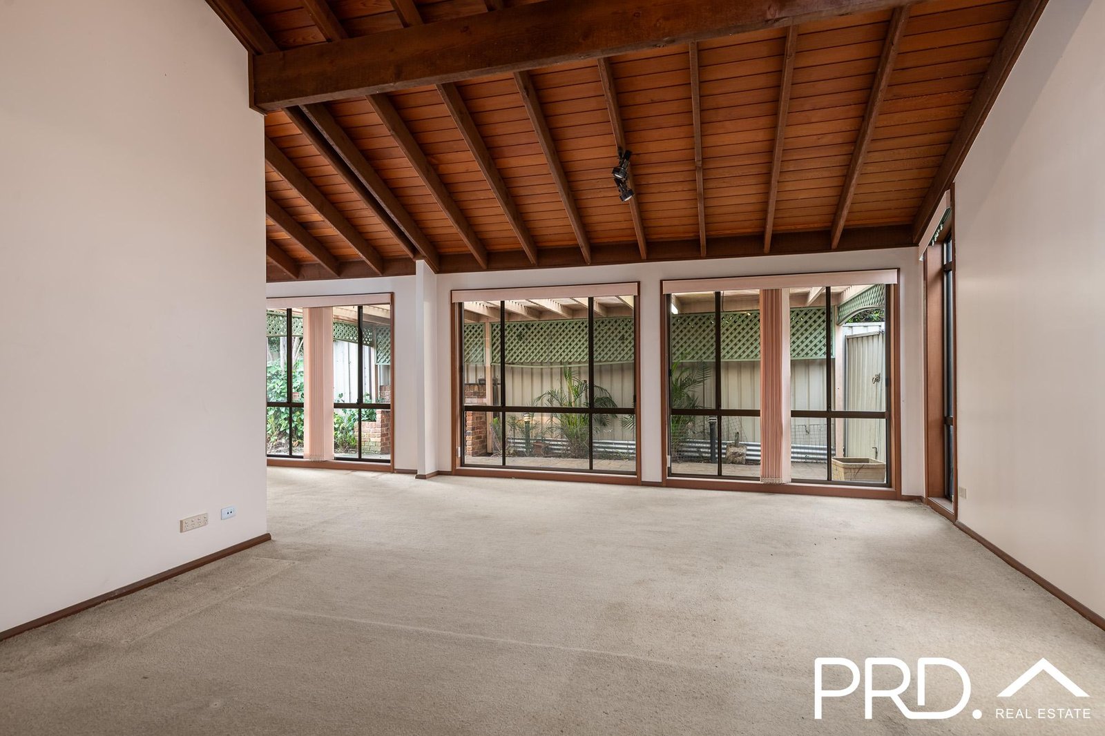 42 Foley Street GEORGES HALL 2