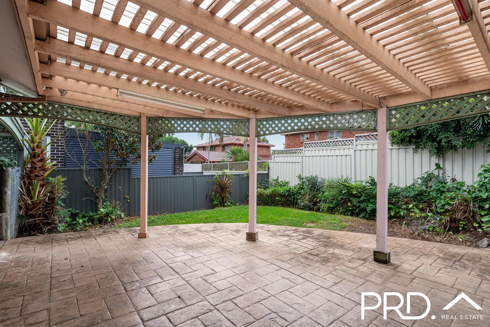 42 Foley Street GEORGES HALL 6