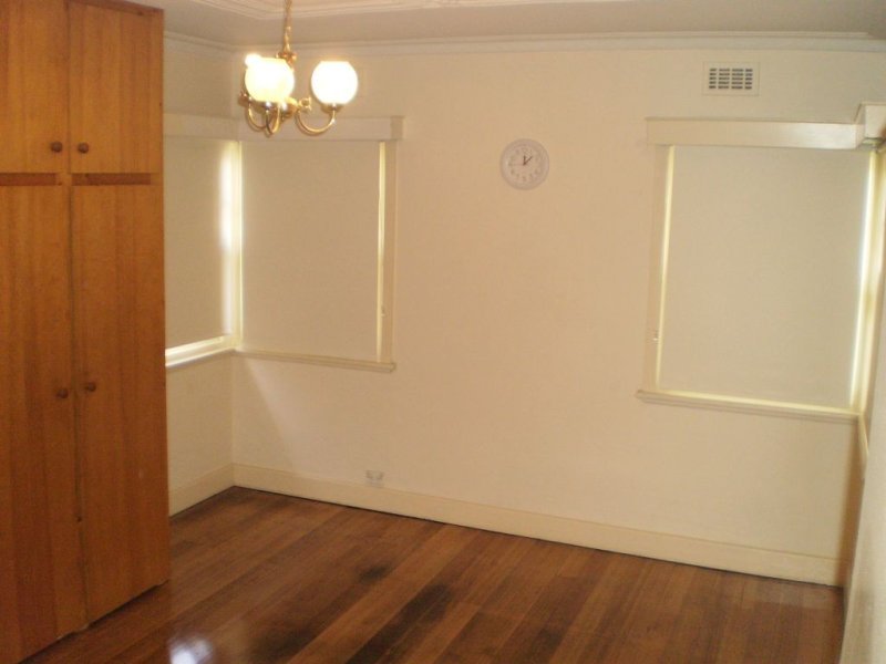 Gallery: 42 Francis Street