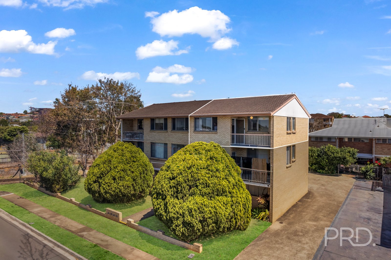4/2 FRANZ Road CLAYFIELD 13