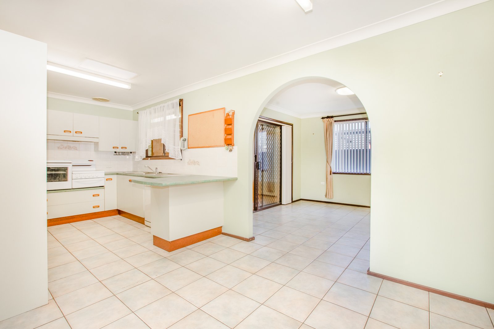 42 Frater Avenue TENAMBIT 5