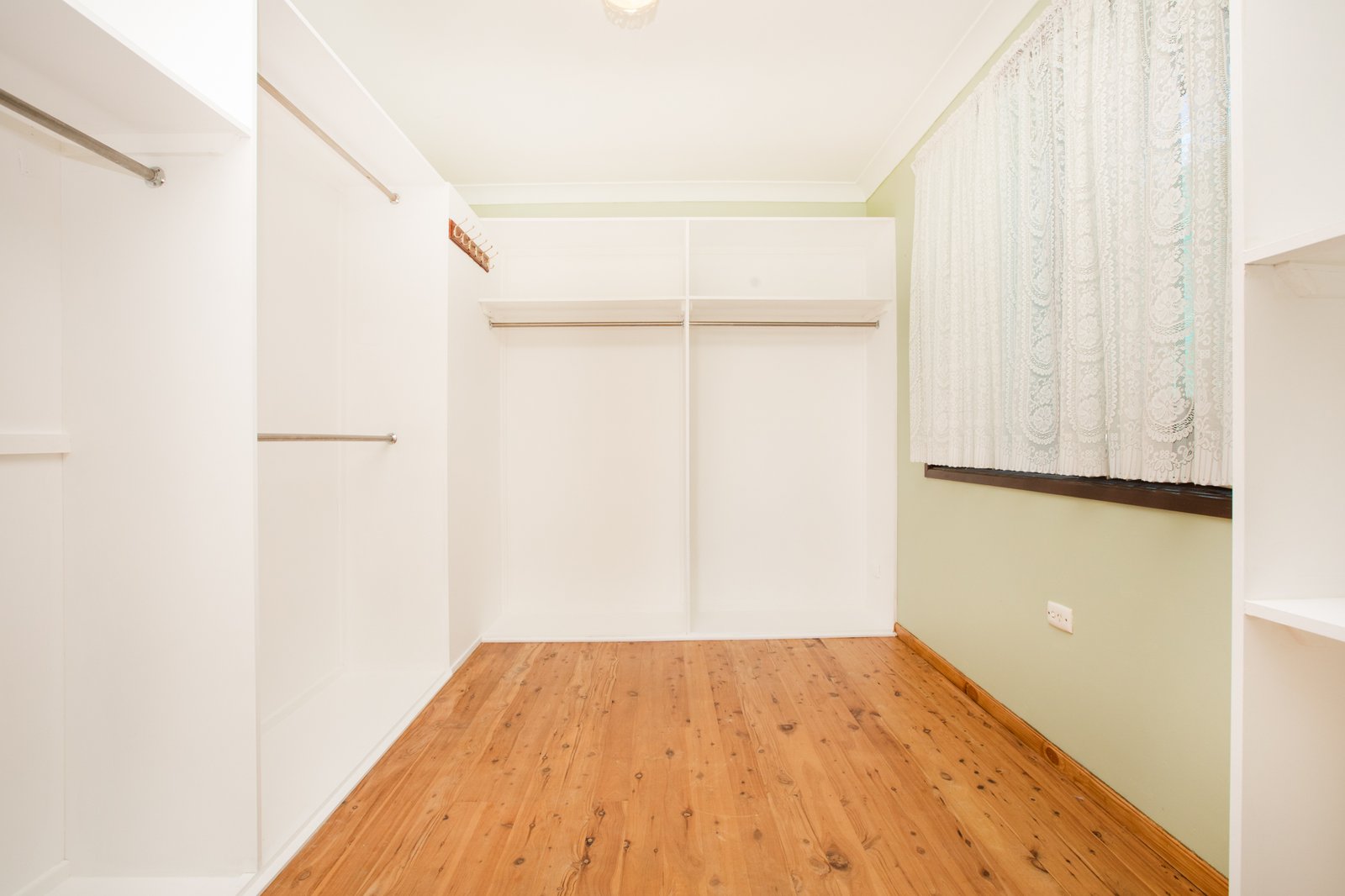 42 Frater Avenue TENAMBIT 12