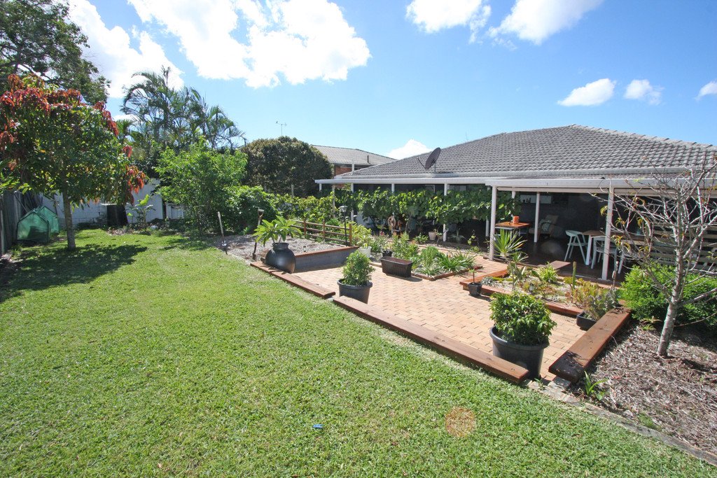 42 Freda Street ASHMORE 2