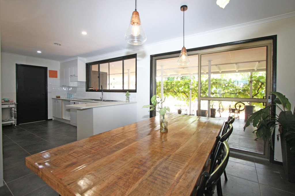 42 Freda Street ASHMORE 6