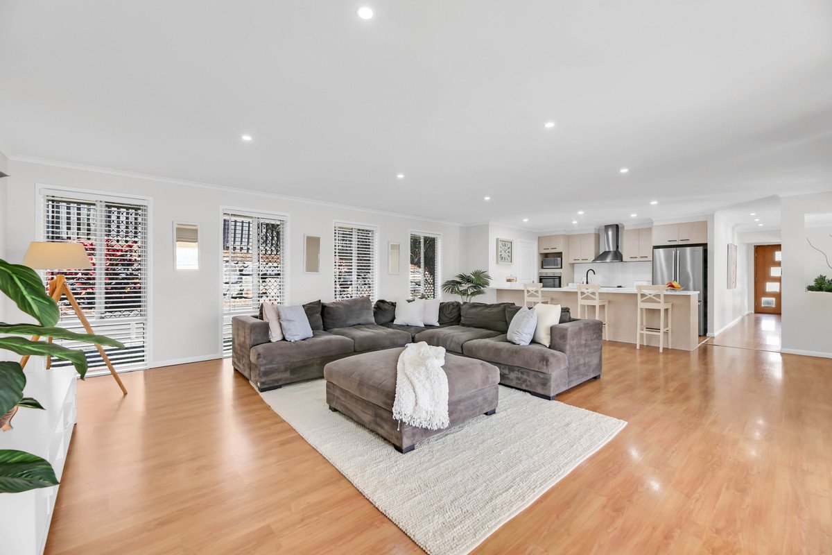 42 Gerard Street Pacific Pines 3