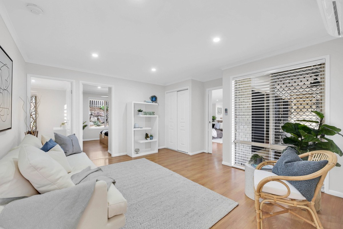 42 Gerard Street Pacific Pines 12
