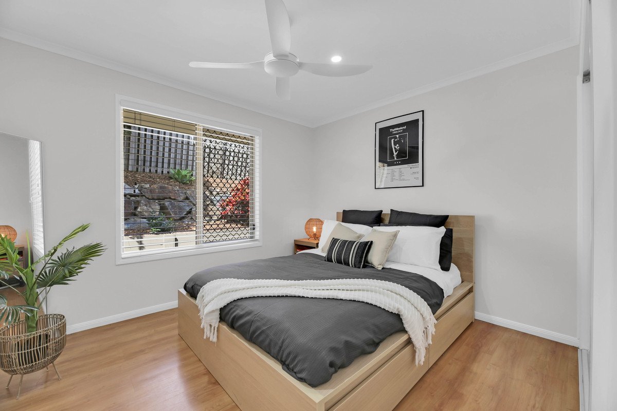 42 Gerard Street Pacific Pines 17