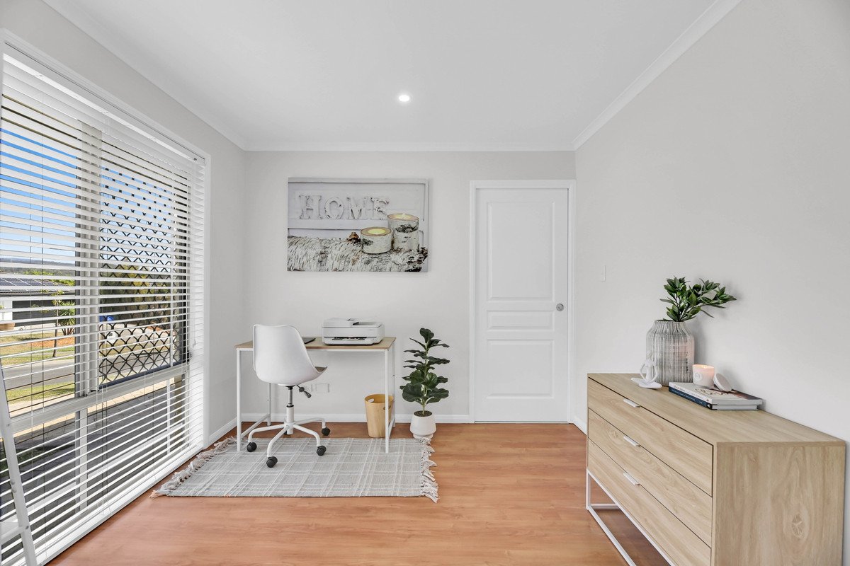42 Gerard Street Pacific Pines 21