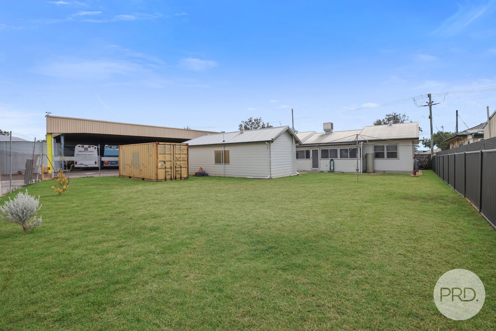 42 Gunnedah Road TAMWORTH 20