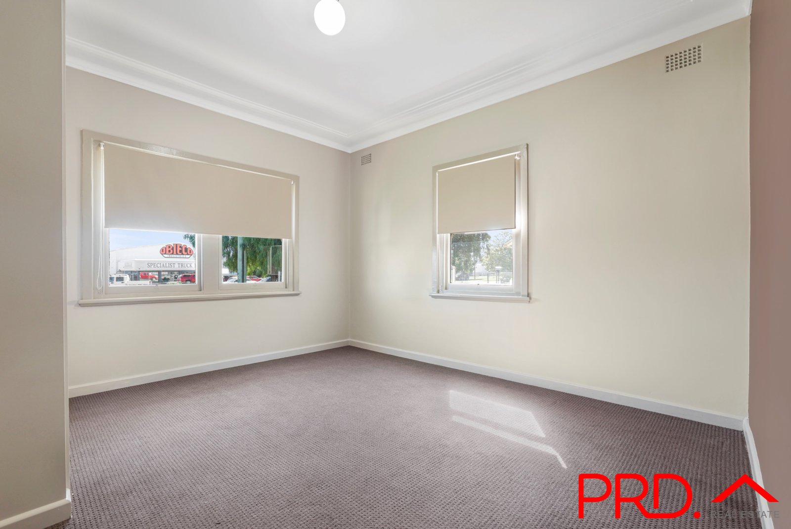 42 Gunnedah Road TAMWORTH 8