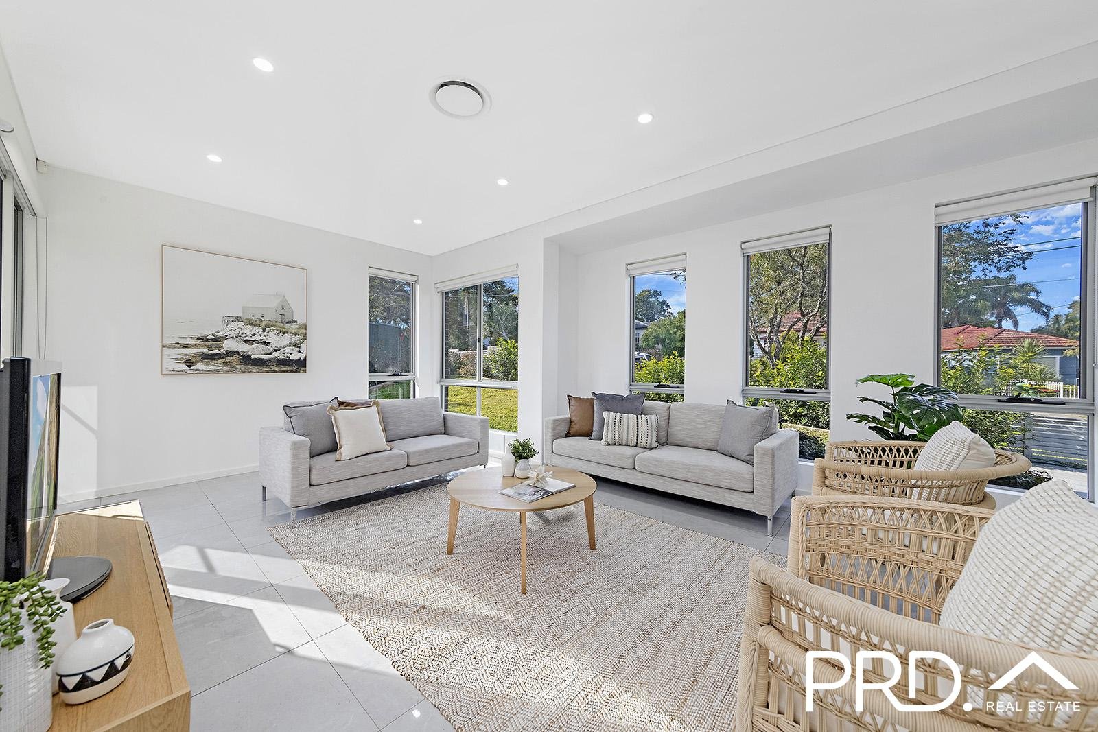 42 Harcourt Avenue EAST HILLS 2