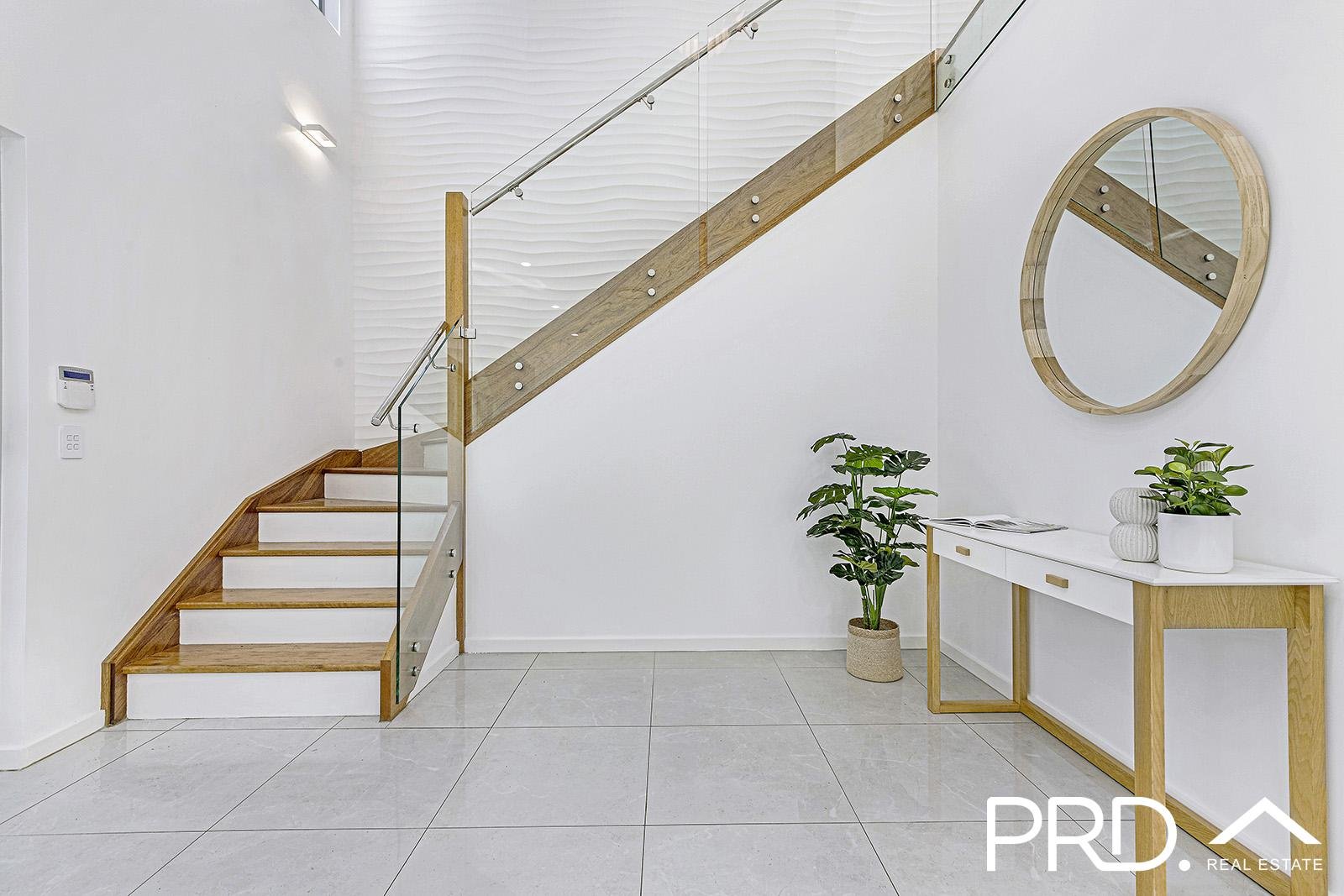 42 Harcourt Avenue EAST HILLS 7