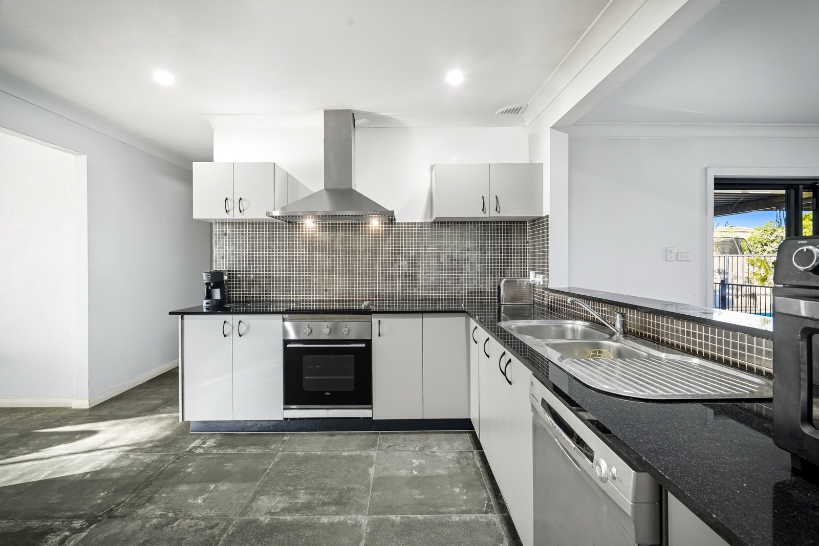 42 Harris St  Jamisontown 1