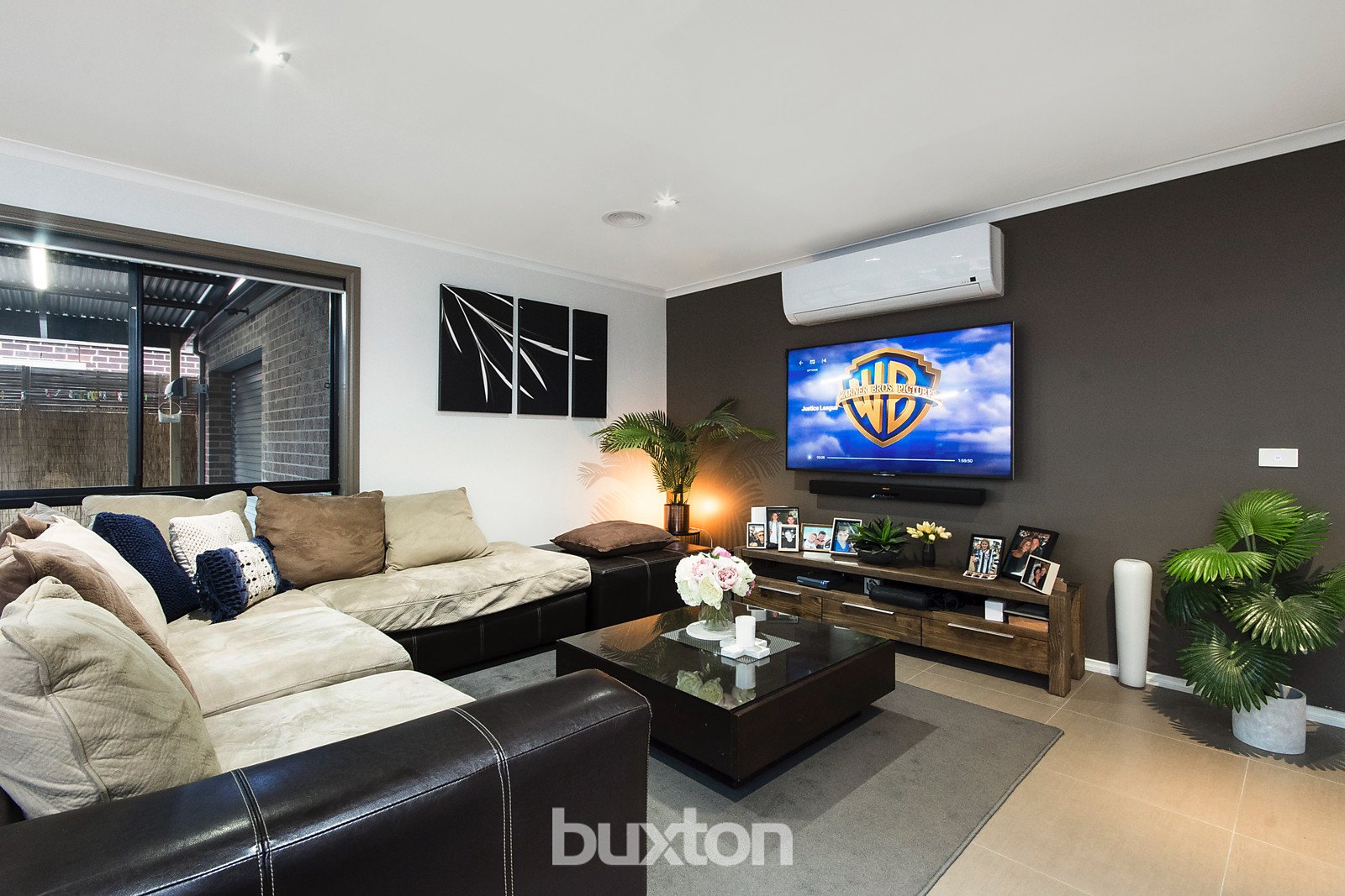 Gallery: 42 Haugh Street