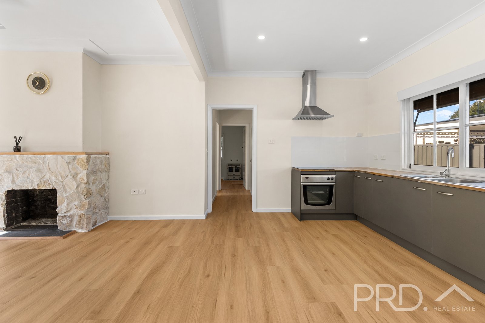 42 Herbert Street TUMUT 3