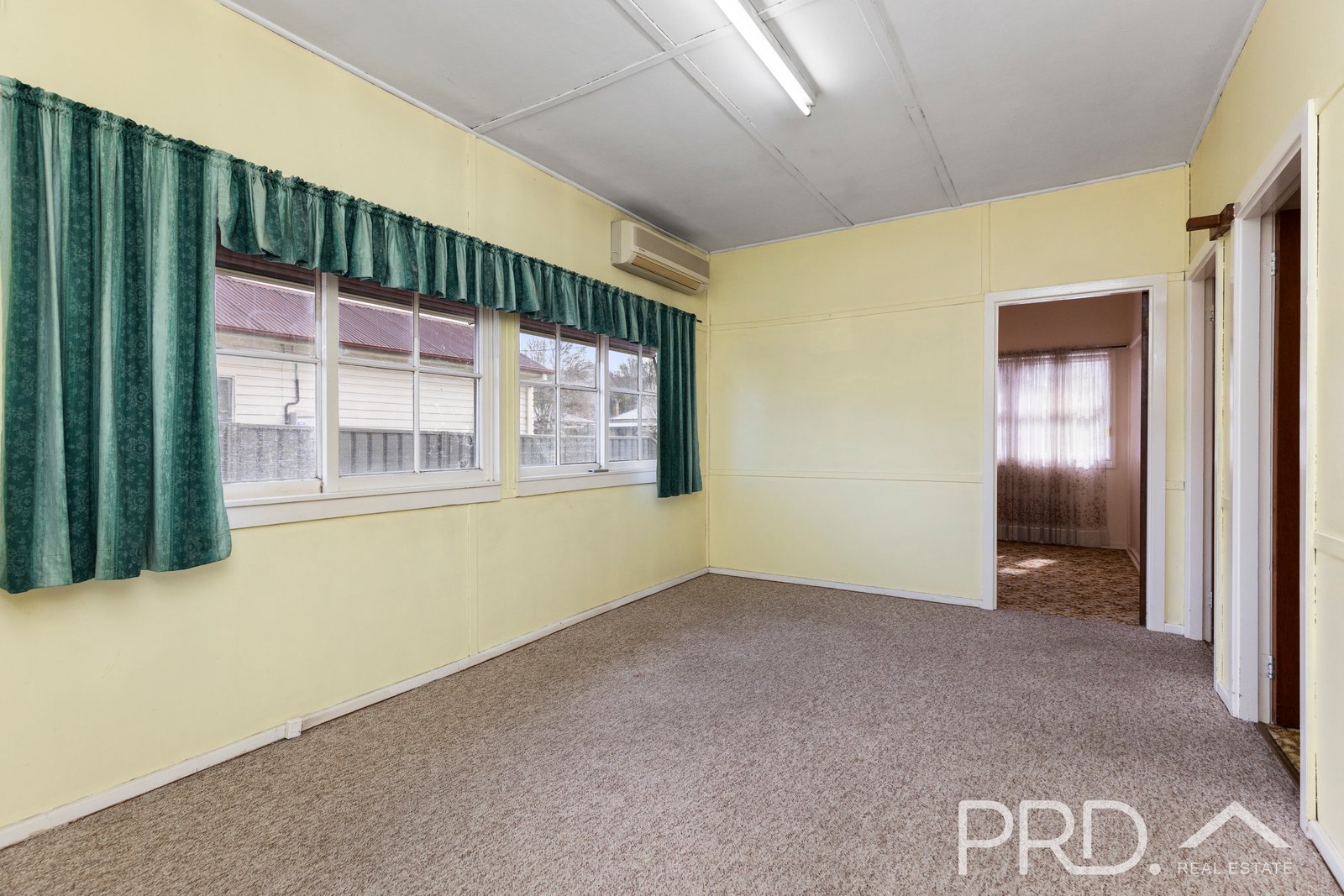 42 Herbert Street TUMUT 10