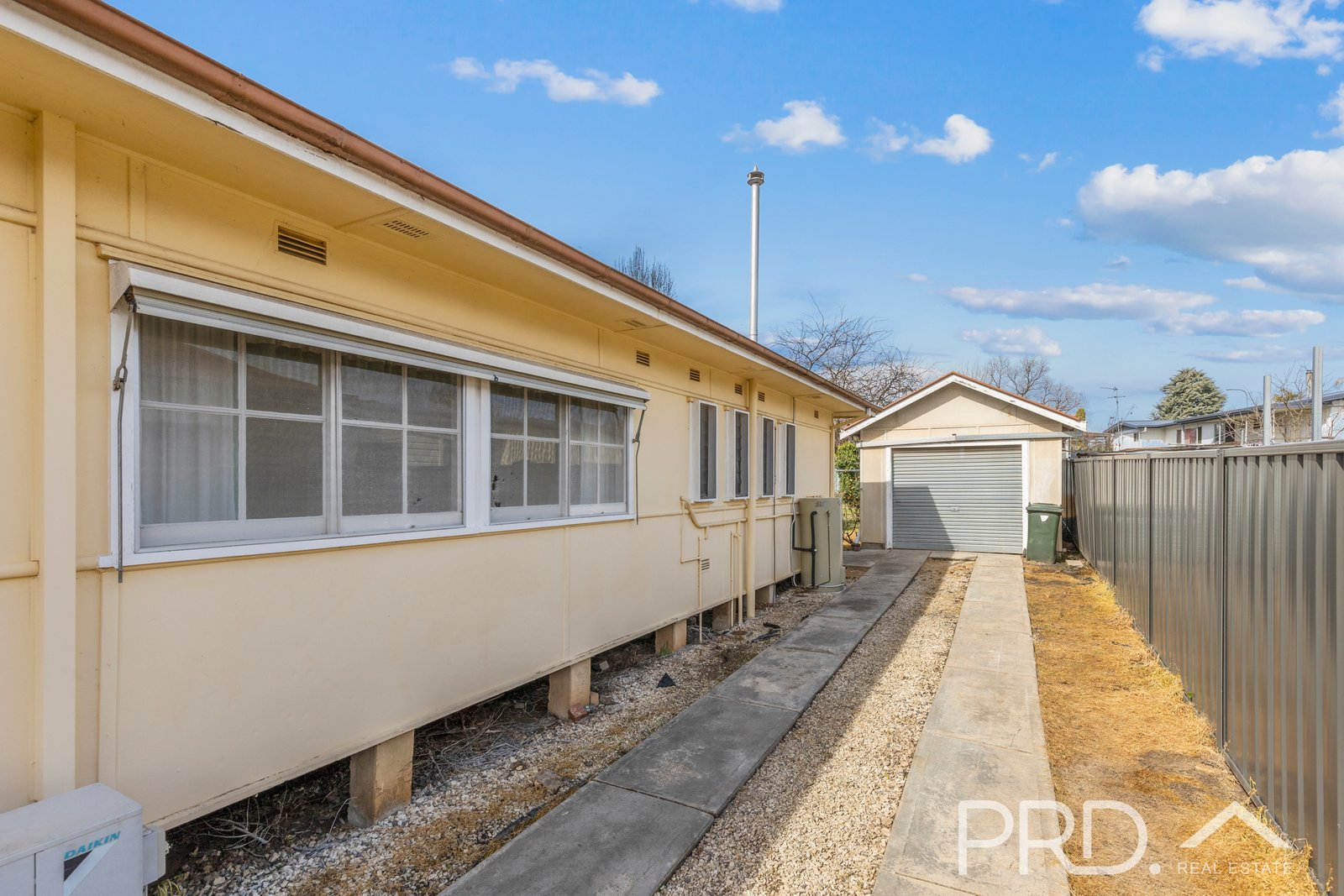 42 Herbert Street TUMUT 11