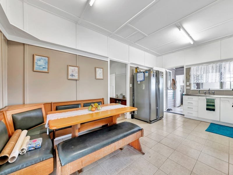 42 Hiddenvale Rd  CALVERT 9