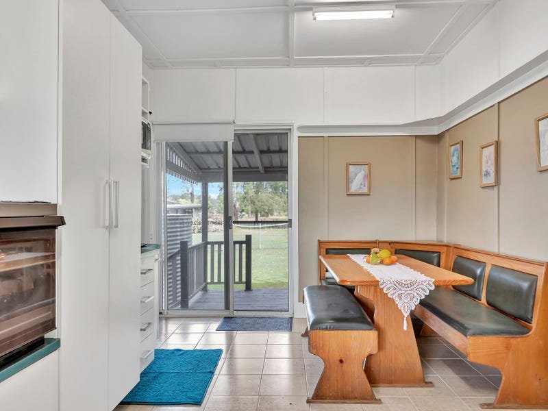 42 Hiddenvale Rd  CALVERT 12