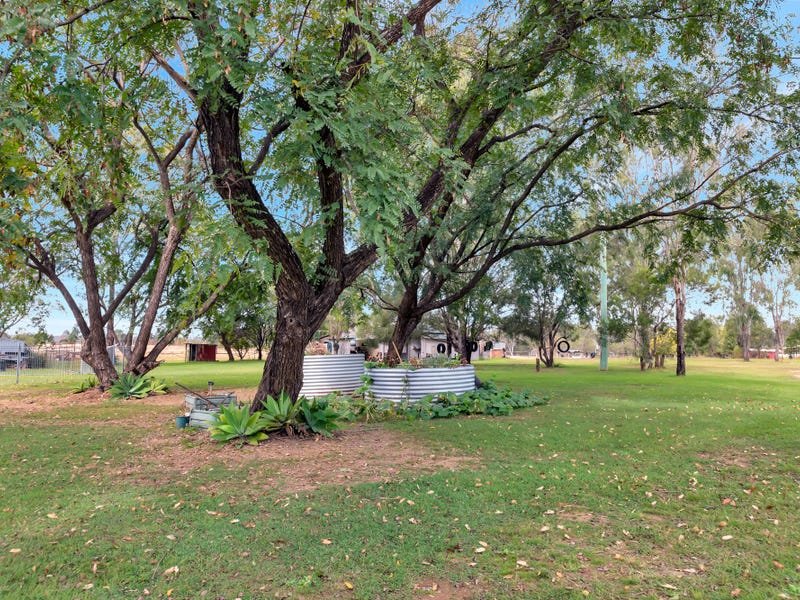 42 Hiddenvale Rd  CALVERT 20