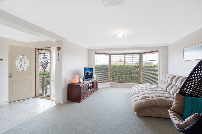 42 Highland Way BOLWARRA HEIGHTS 3