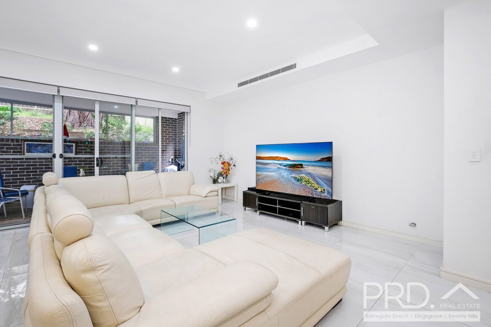 42 Hillcrest Avenue HURSTVILLE 2