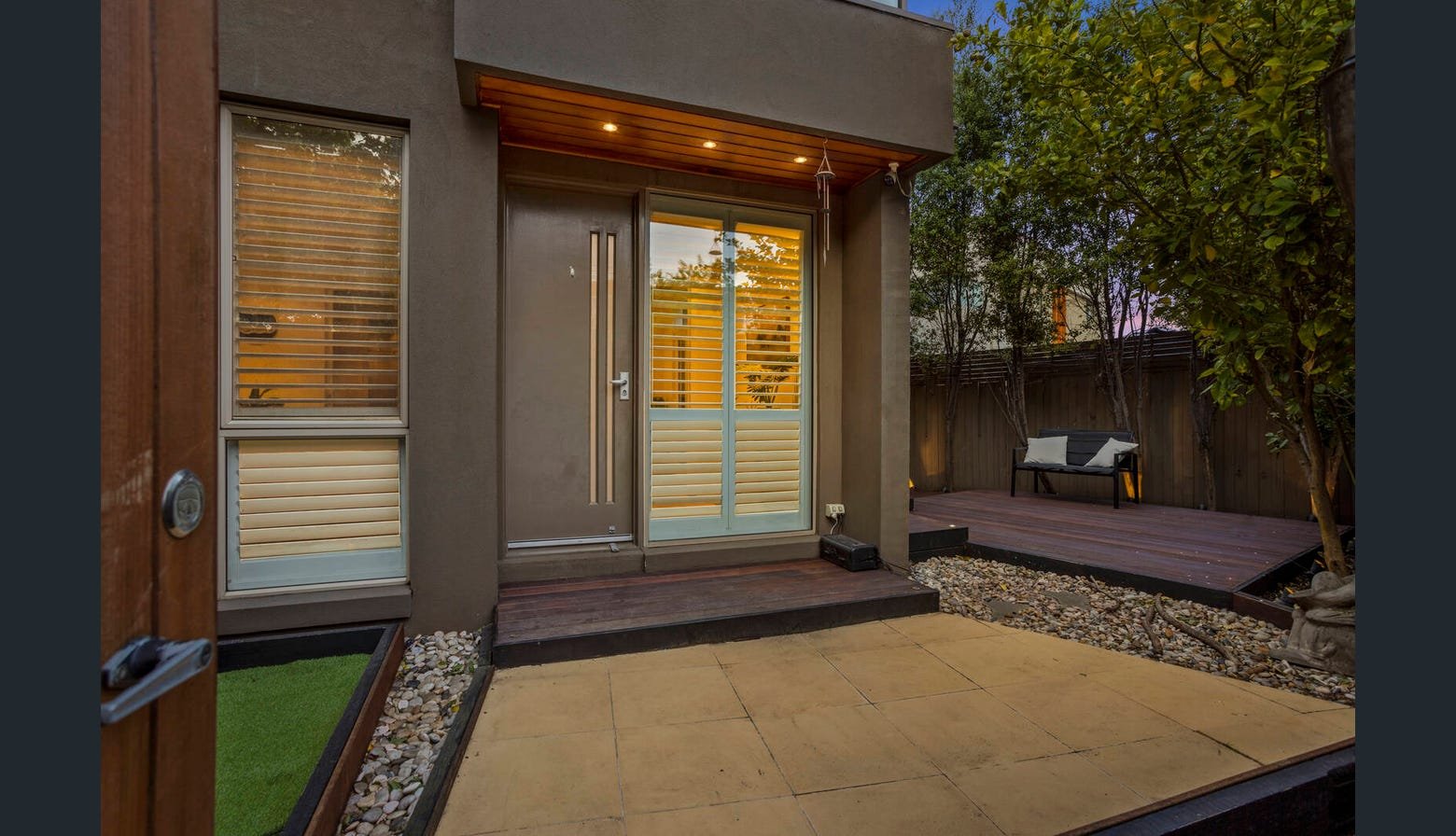 Real Estate and Property in 4/2 Hornby Street, Brighton East, VIC