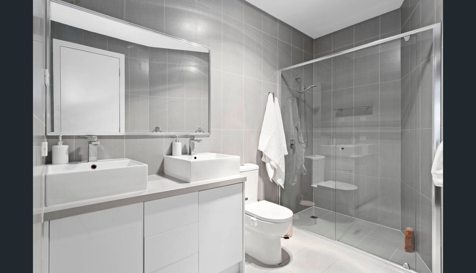 Real Estate and Property in 4/2 Hornby Street, Brighton East, VIC