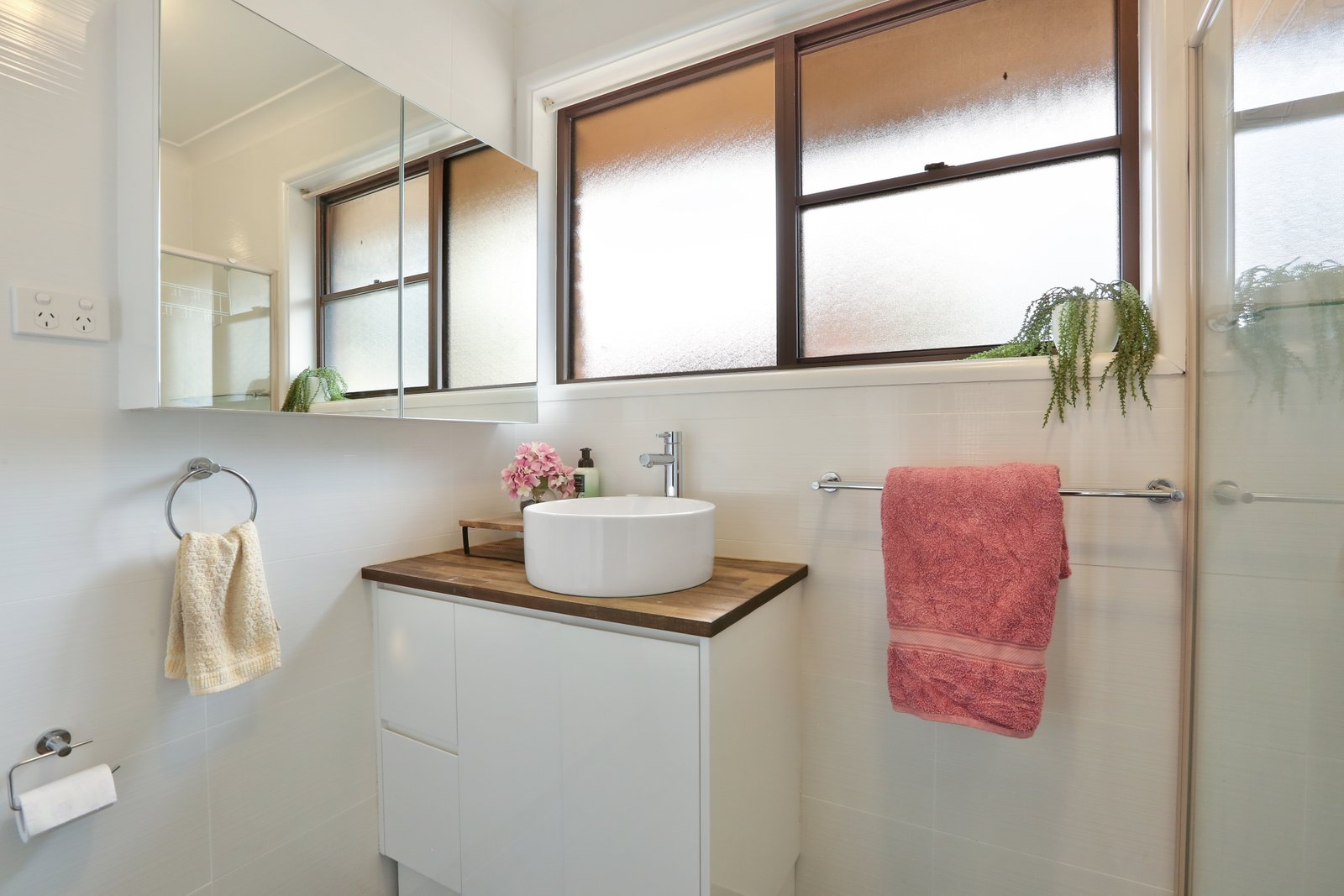 42 Huxley Drive HORSLEY 5