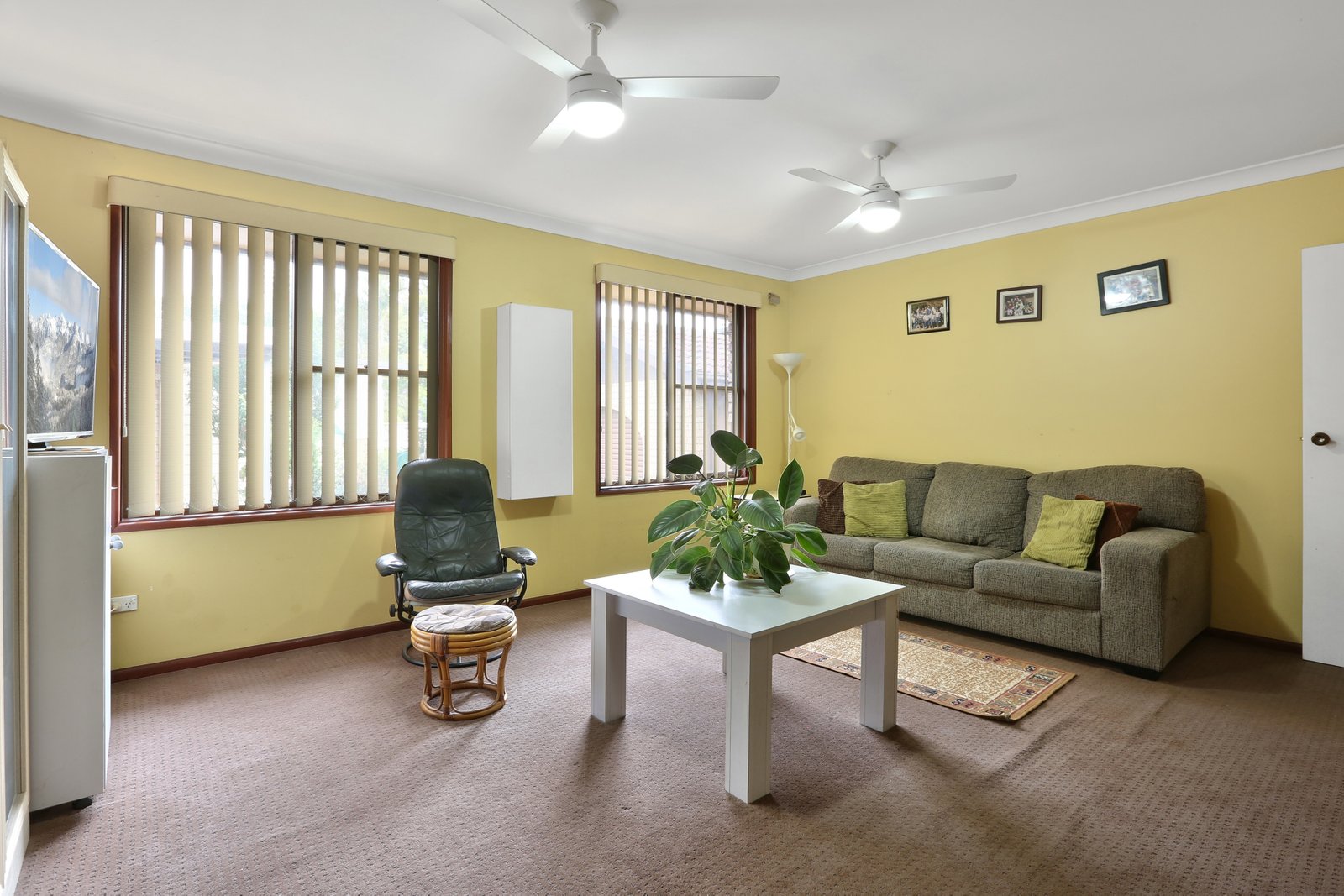 42 Huxley Drive HORSLEY 8