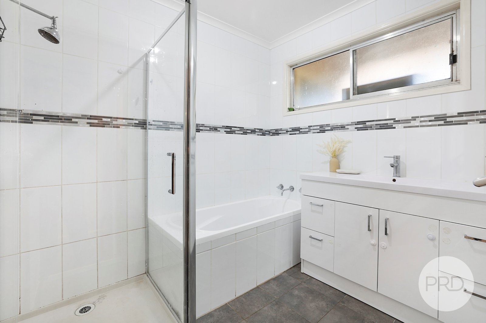 42 Jenners Lane TAMWORTH 18