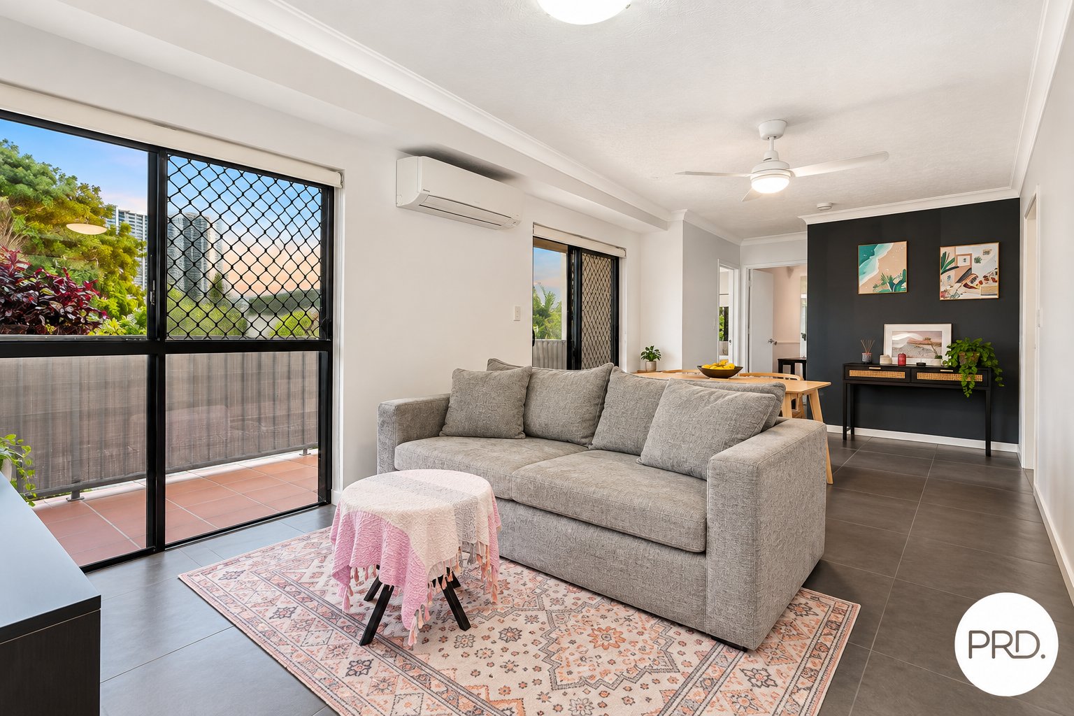 4/2 Johnston Street SOUTHPORT 2
